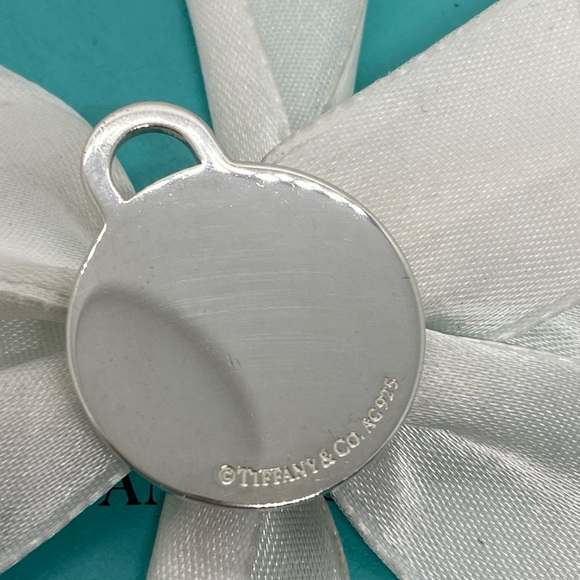 Return to Tiffany & Co. Diamond Lightning Bolt Charm - Picture 5 of 6